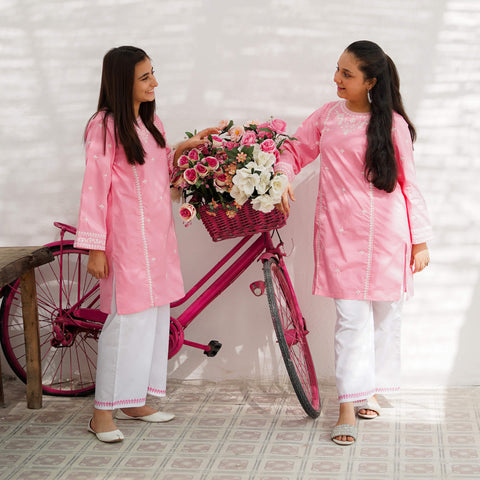 Winter Bloom: Pink Perfection in Cotton
