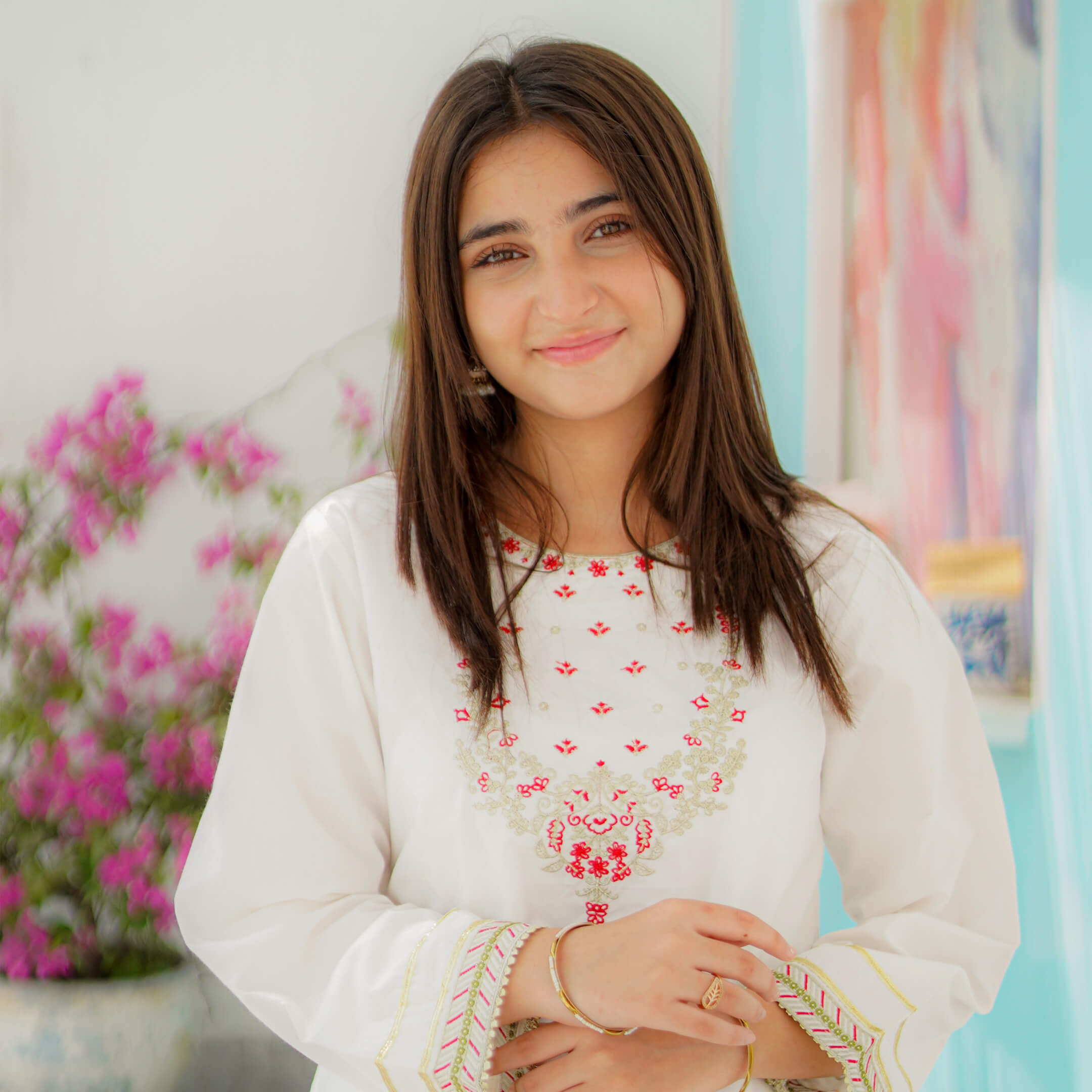 Charming White: Winter Cotton Radiance