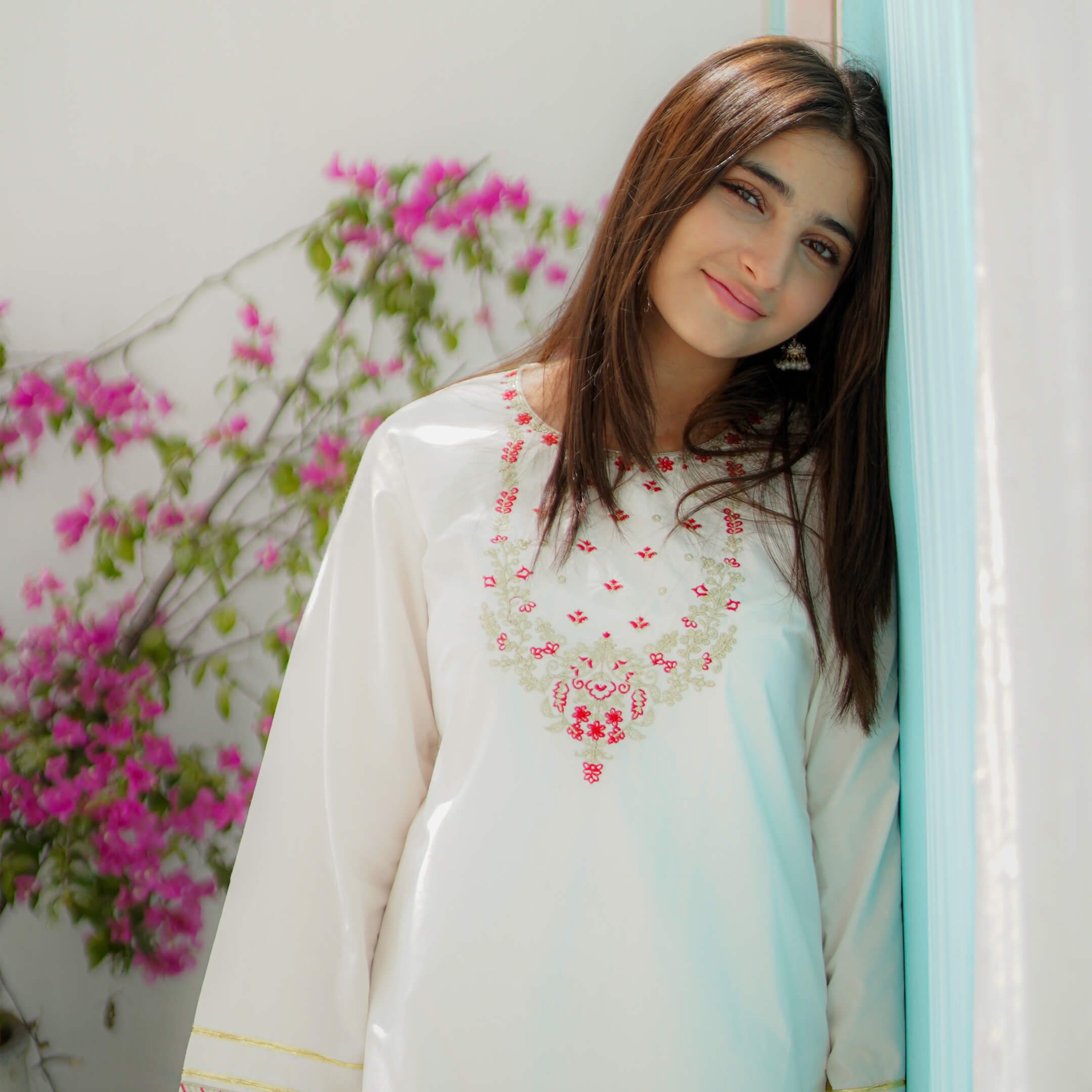 Charming White: Winter Cotton Radiance