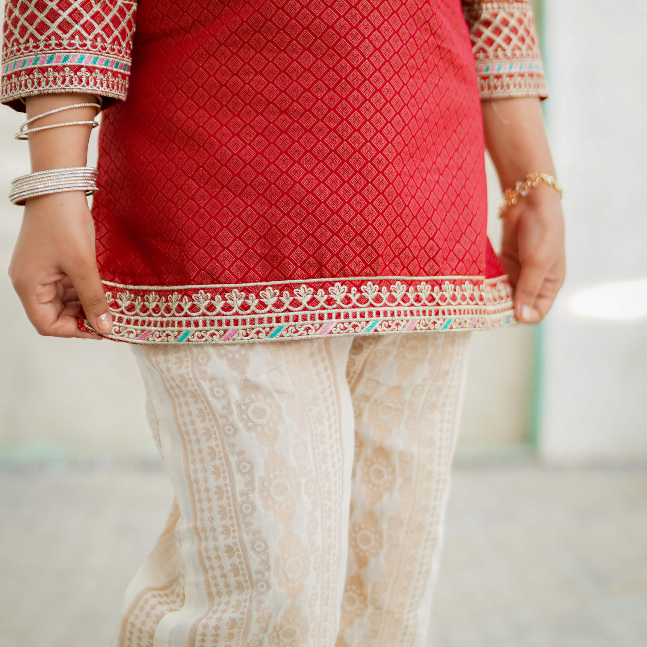 Maroon Magic – Timeless Elegance