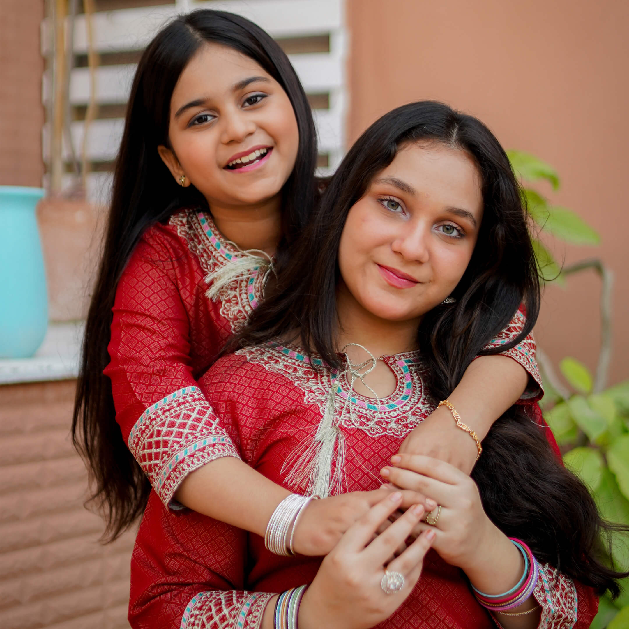 Maroon Magic – Timeless Elegance