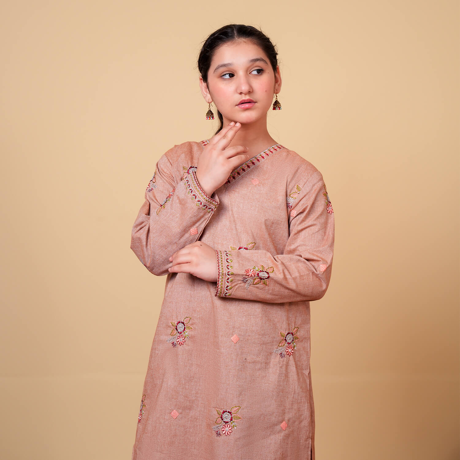 Amber Rose – Winter Embroidered Khaddar