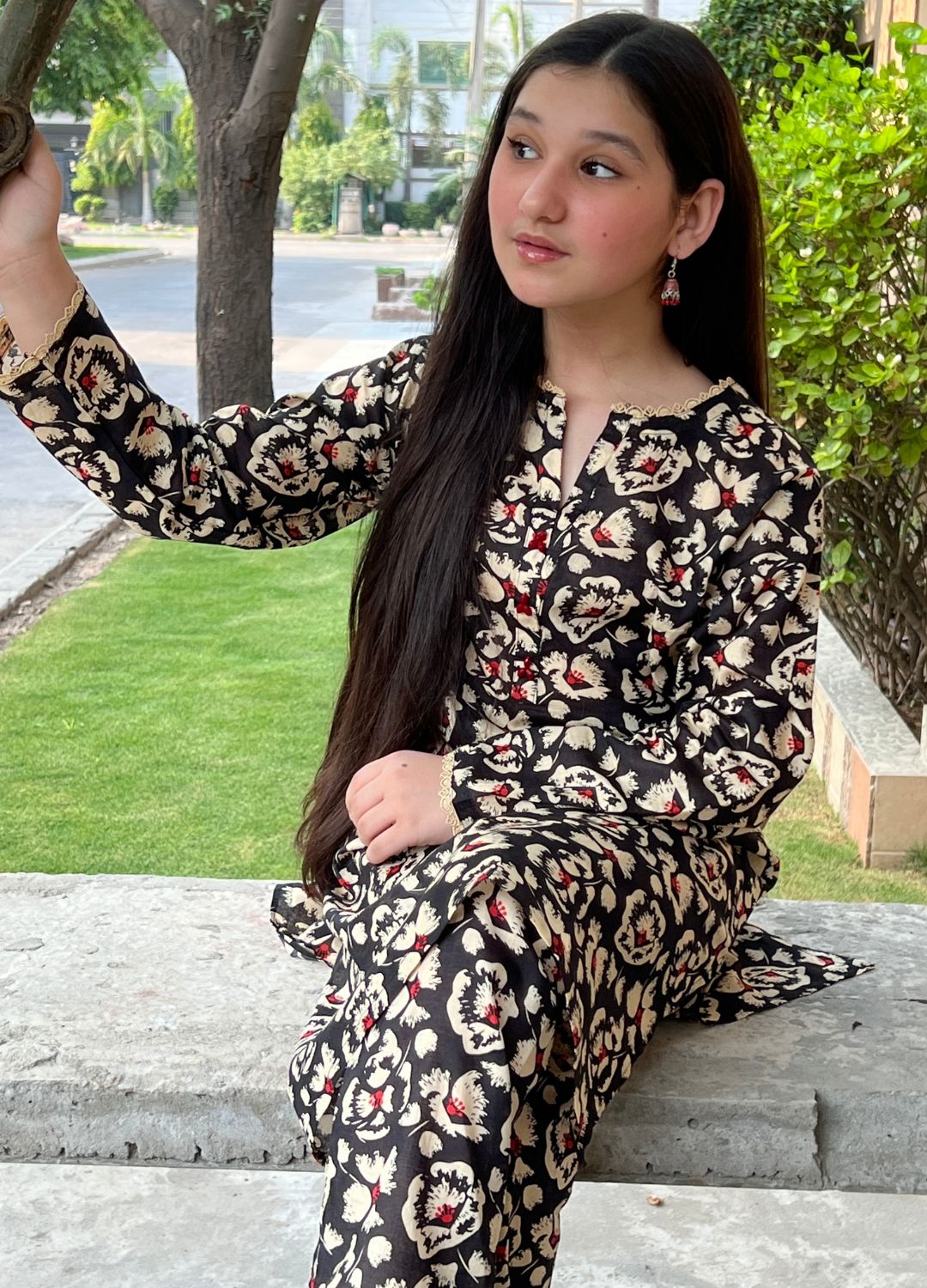 Zarqash Black Floral Printed Lawn Suit